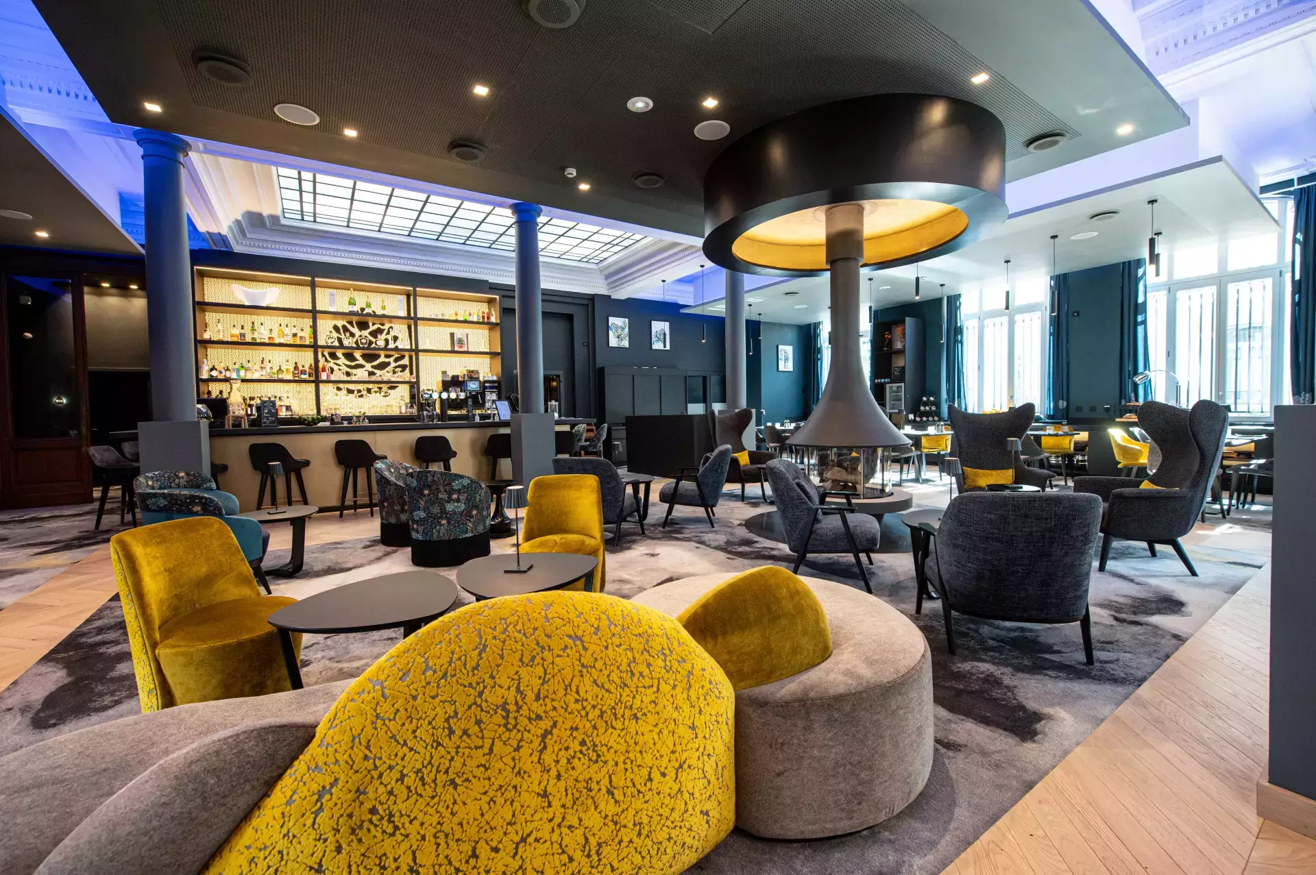 Hall & Bar Lounge - Hall & Bar Lounge